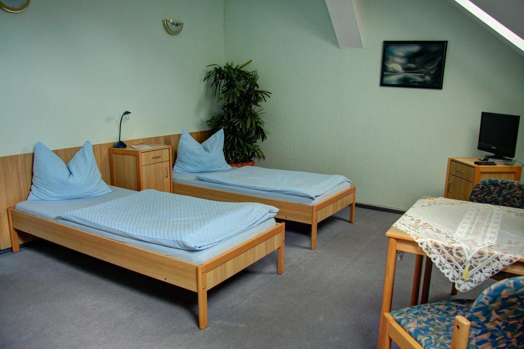 Werners Landgasthaus Lieskau Zimmer foto