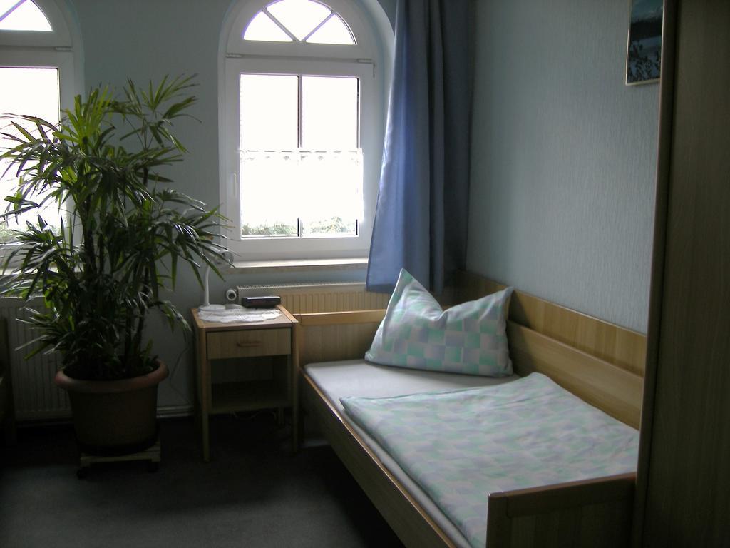 Werners Landgasthaus Lieskau Zimmer foto