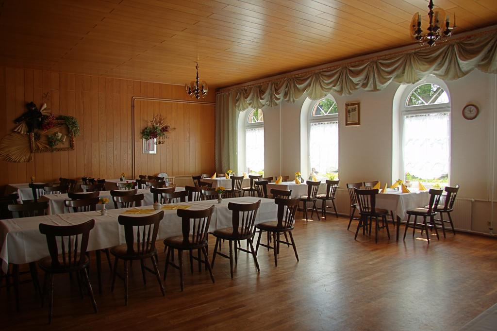 Werners Landgasthaus Lieskau Exterior foto